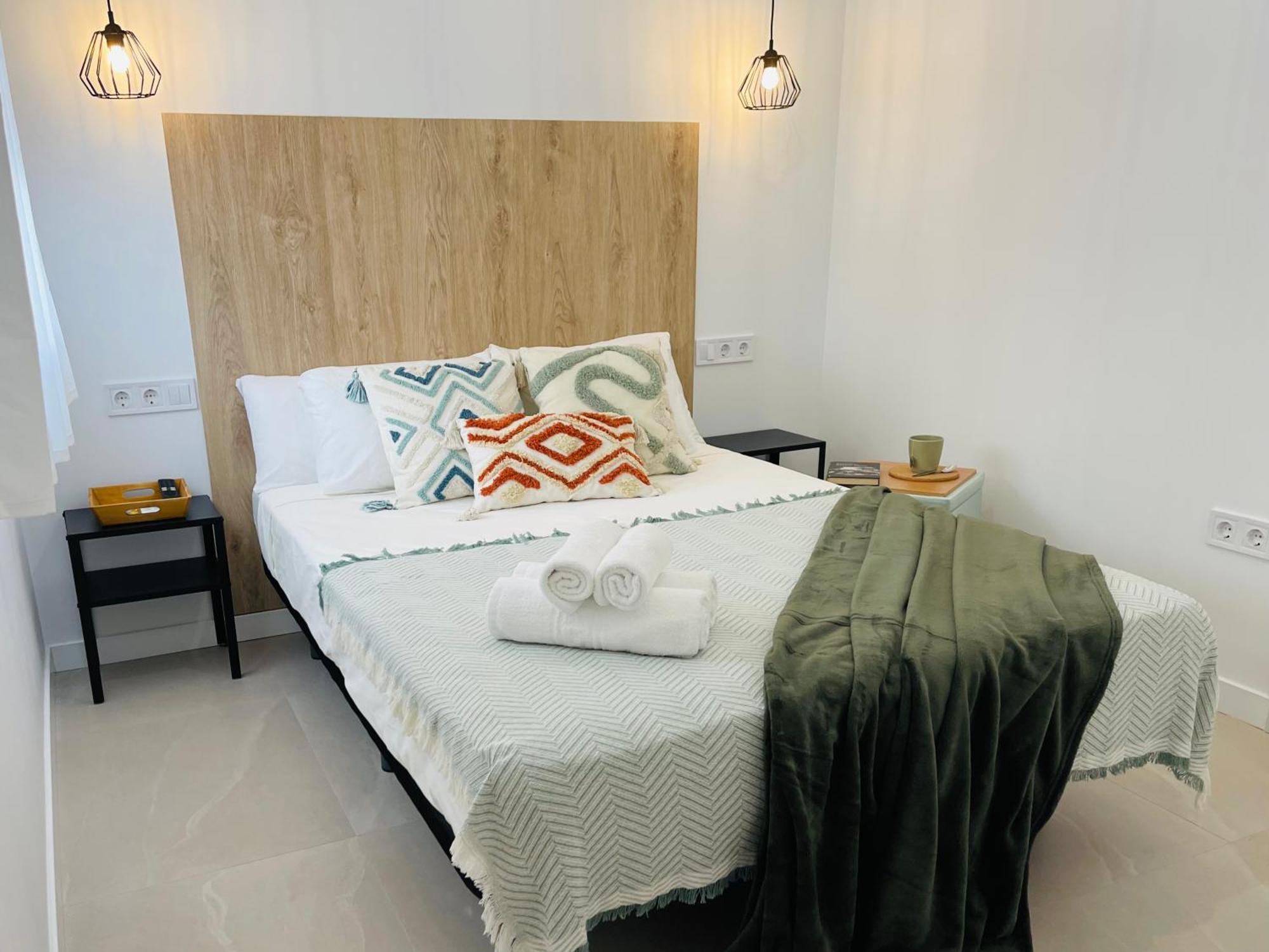 Solaz Malaga, Shared Apartment Málaga Exterior foto